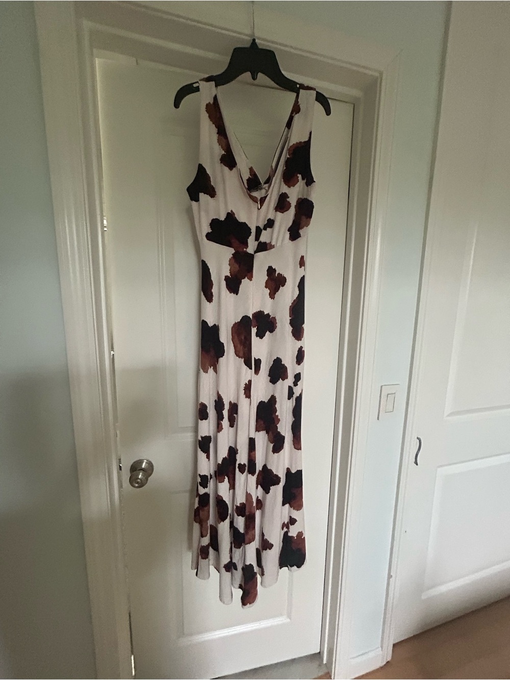 Cream Maxi Dress/Brown & black abstract Floral design - Sleeveless - Picture 2 of 7